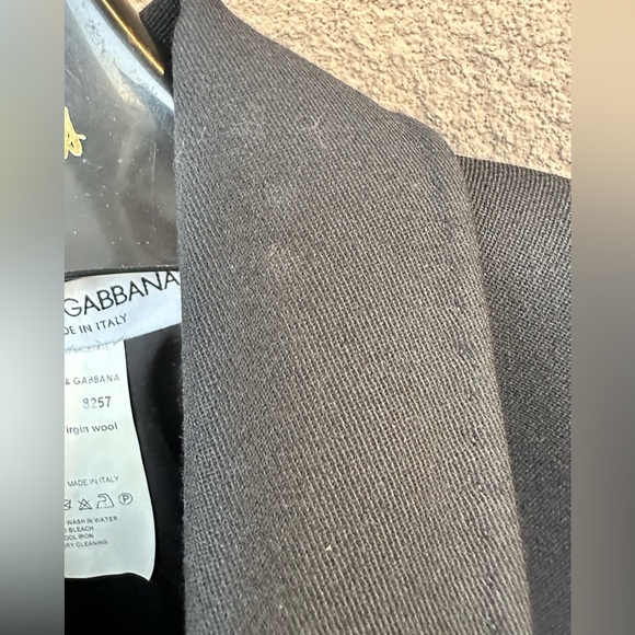 Dolce & Gabbana Black Blazer with Dolce & Gabbana Lining | Size 40 - Picture 2 of 7